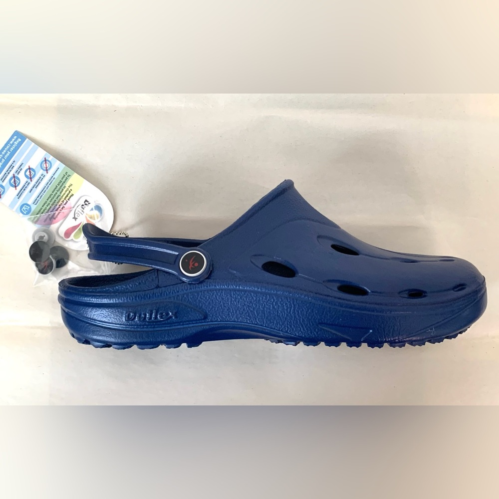 DUX clogs made in Korea by Chung-Shi. Color: navy. Can likely fit 7.5-8.5 - Picture 3 of 9